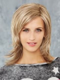 Perruque Gisela Mayer Cosmo Cocktail Mono longue et lisse, pointes légèrement dégradées pour un rendu naturel et glamour