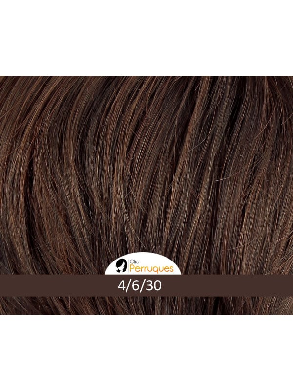 Perruque courte Young Gisela Mayer, coupe moderne avec volume, coloris 12/14/23+12 sur mannequin