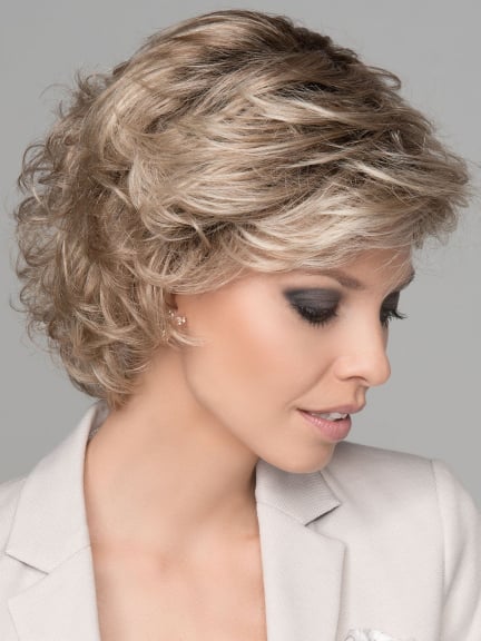 Daily Large — perruque ondulée volumineuse, grande taille 58-60 cm, effet 'rooted' et 'mix'