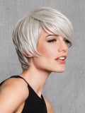 Découvrez l'Angled Cut : perruque courte White Hair, frange punk‑chic