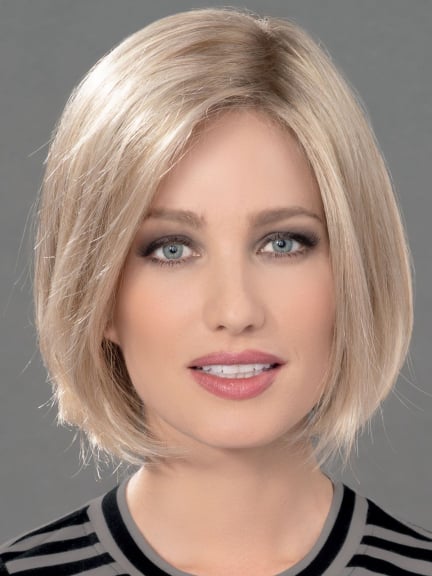 Admirez le volumateur Fill In en Remy Hair: invisible, léger et facile à clipser