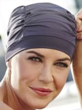 Bonnet de bain Swim Cap plissé en polyester et spandex, séchage rapide et maintien confortable pour piscine, mer ou sauna.