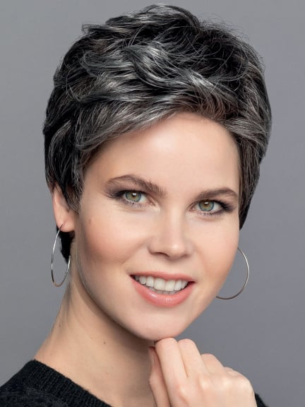 Ginger Mono Lace Deluxe de Gisela Mayer perruque courte effilée