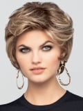 Perruque Nina Mono Lace Deluxe Small Gisela Mayer, coupe courte avec volume naturel, confortable pour petit tour de tête