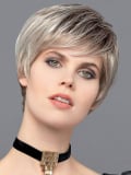 Adoptez Talent Mono Small perruque courte et élégante