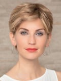Perruque Tiffany HH Lace Gisela Mayer en cheveux naturels Remy avec lace front invisible, coupe courte au rendu naturel
