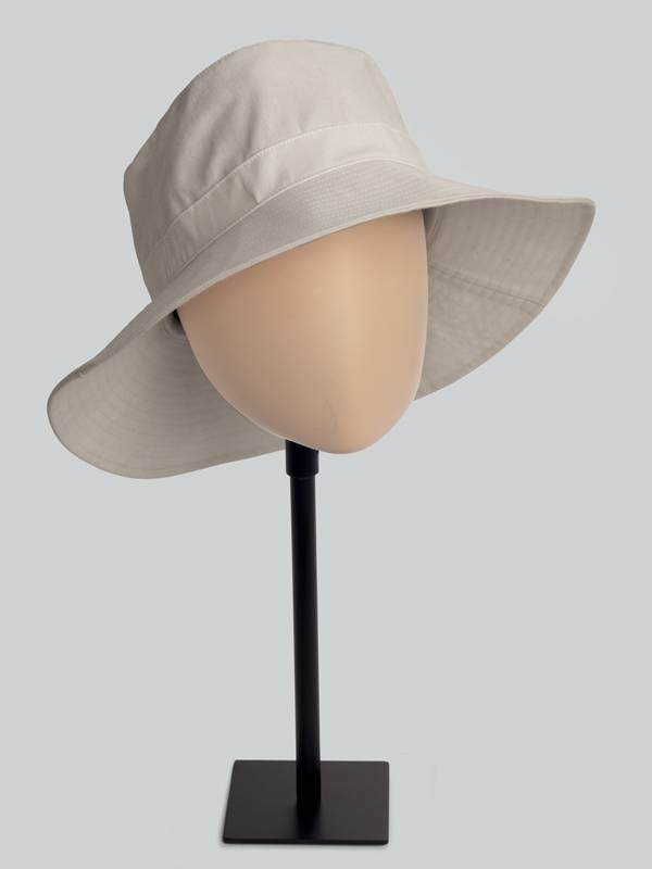 Chapeau Mava à large bord en coton et lin : élégant, confortable, idéal pour protéger du soleil cet été