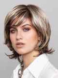 Perruque Sun Click II Gisela Mayer, coupe mi-longue dégradée, style moderne et féminin