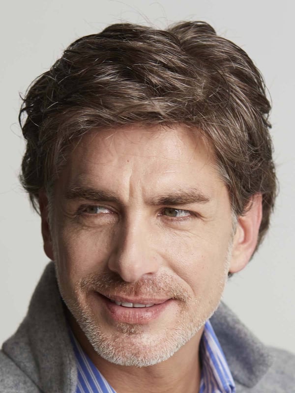 Perruque homme Bob Large Gisela Mayer : coupe dégradée classique, volume naturel et finition élégante