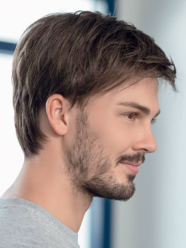 Perruque homme George 5-Stars 2.0 : coiffage naturel, nuque fournie et tulle cinéma pour une ligne frontale invisible.