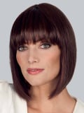 Perruque Catwalk Gisela Mayer : carré plongeant naturel avec frange droite, effet discret et élégant