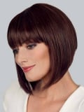 Perruque Catwalk Gisela Mayer : carré plongeant naturel avec frange droite, effet discret et élégant