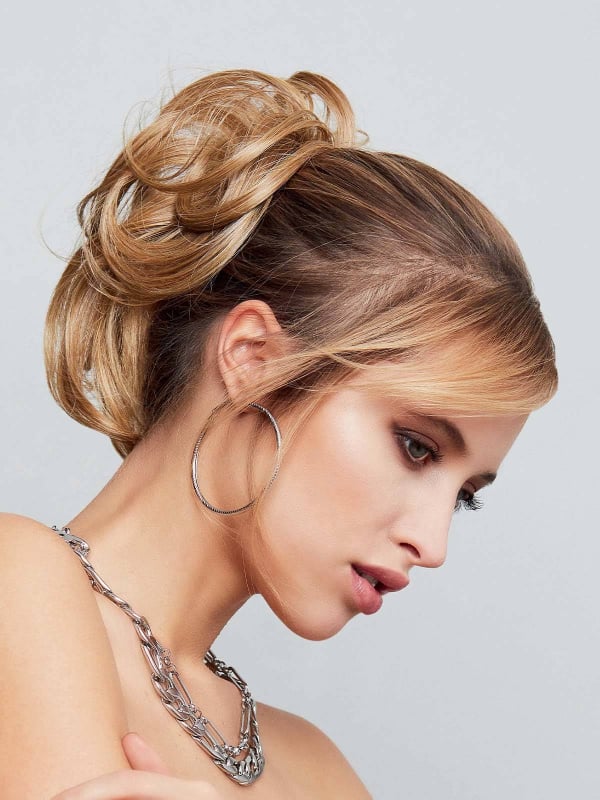 Extension à clip Light Pick Up Gisela Mayer : densité et volume immédiats, pose facile pour une coiffure attachée naturelle