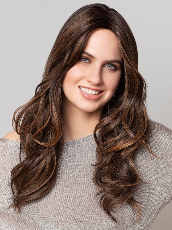 Nature Statement Deluxe — perruque longue naturelle 54 cm, fibre thermorésistante et tulle frontal.