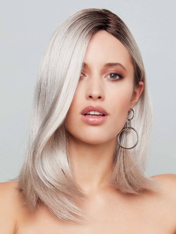 Perruque Robin Fly Gisela Mayer : cheveux longs lisses, bordure frontale invisible, rendu naturel et féminin