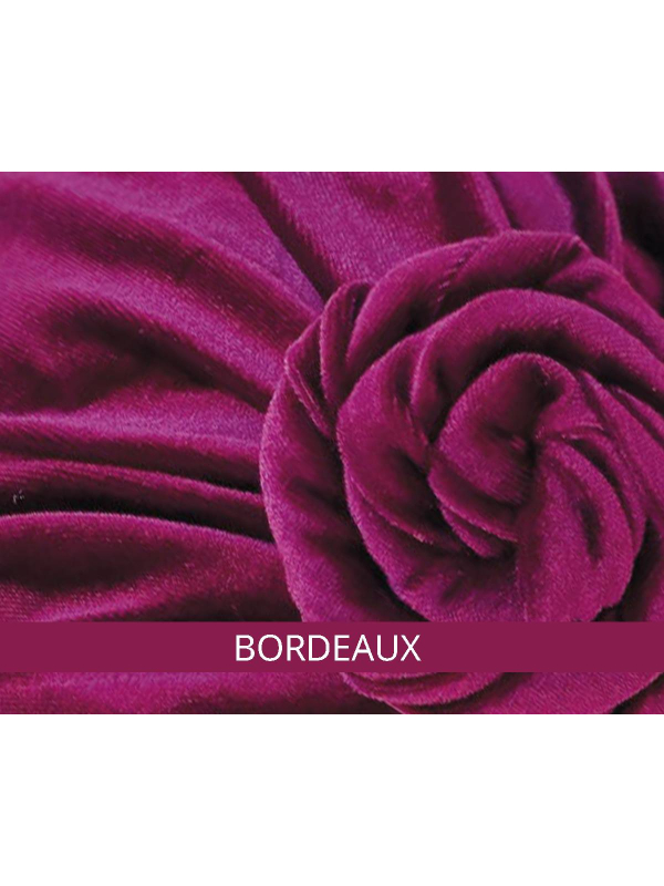 Bonnet turban Sandra en velours MM Paris, élégant, doux et facile à enfiler, idéal alopécie et soins chimio/radiothérapie