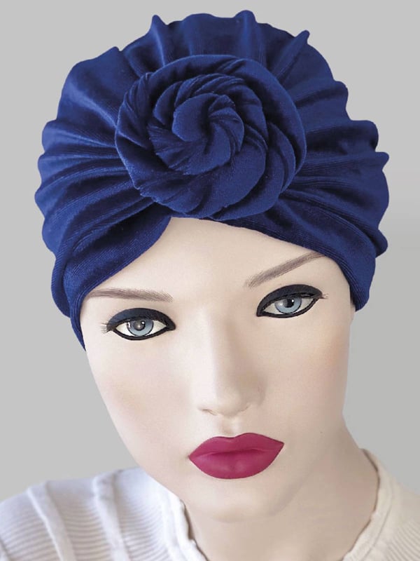 Bonnet turban Sandra en velours MM Paris, élégant, doux et facile à enfiler, idéal alopécie et soins chimio/radiothérapie