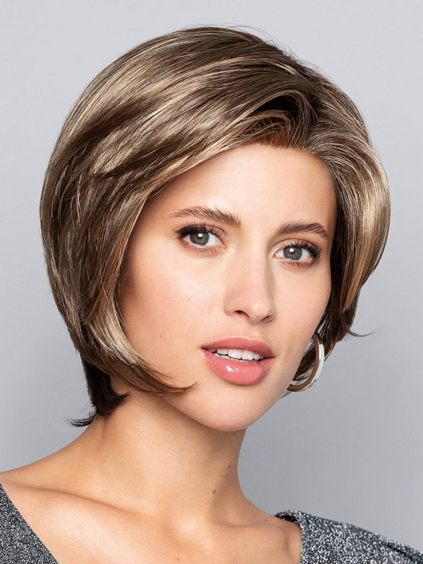 Ryan Mono Lace — perruque mi‑longue Gisela Mayer, tulle cinéma, bonnet 100% fait main