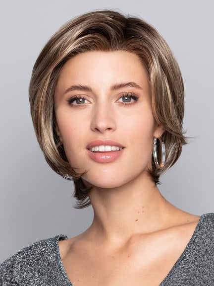 Ryan Mono Lace — perruque mi‑longue Gisela Mayer, tulle cinéma, bonnet 100% fait main