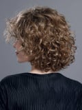 Perruque Loop Ellen Wille : carré court bouclé, volume XXL, boucles anglaises naturelles, tulle cinéma discret