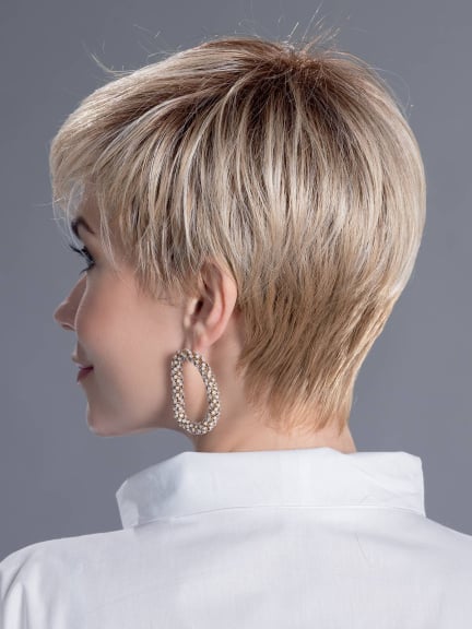 Elan — Perruque Pixie Ellen Wille; coupe courte graphique, fibre résistante à la chaleur, mini-lace