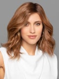 Perruque Duo Emma Gisela Mayer mi-longue ondulée : 30% cheveux Remy, 70% fibre résistante à la chaleur, rendu naturel et moderne
