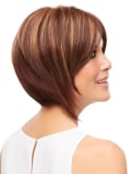 Perruque Eve Jon Renau : coupe asymétrique, fibre HD thermorésistante (jusqu’à 135°C) pour un rendu naturel et élégant.