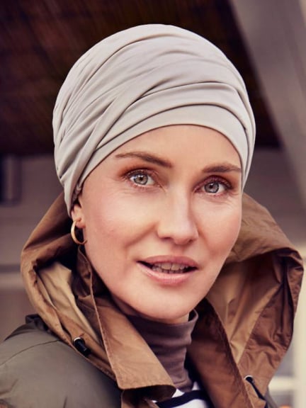 Bonnet Nomi en coton de luxe — turban ultra doux avec bandeau volumisant