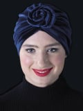 Bonnet turban Sandra en velours MM Paris, élégant, doux et facile à enfiler, idéal alopécie et soins chimio/radiothérapie