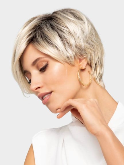 Perruque Clic: coupe courte asymétrique avec mèche longue et bordure frontale - rendu naturel