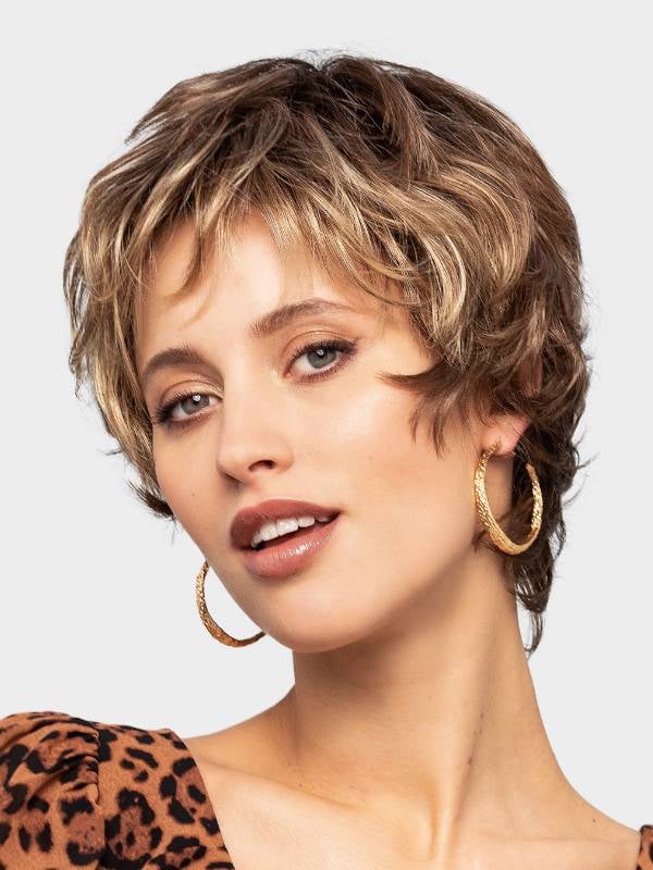 Perruque Ever Gisela Mayer : coupe courte dégradée, fibre synthétique mémoire de forme, rendu naturel et discret