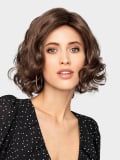 Perruque Marcello Lace Part Gisela Mayer : mi-longue, boucles larges, rendu naturel et discret