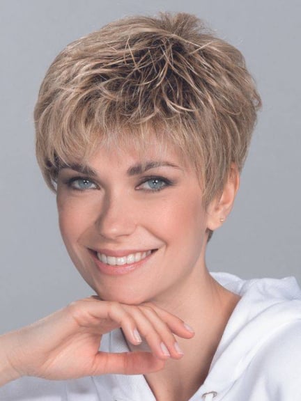 Perruque Yoko courte naturelle - fibre résistante 130°C