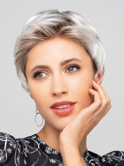 Ginger Mono Lace Small perruque courte effilée petite taille 52-53 cm