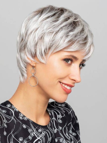 Ginger Mono Lace Small perruque courte effilée petite taille 52-53 cm