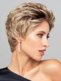 Perruque Gisela Mayer Kiwi Mono Lace Small courte ondulée, lace front invisible, taille S 52–54 cm