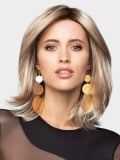 Perruque Mora Mono Lace Small Gisela Mayer, volume glamour, cheveux mi-longs épaules, lace naturel, petite taille 52–54 cm