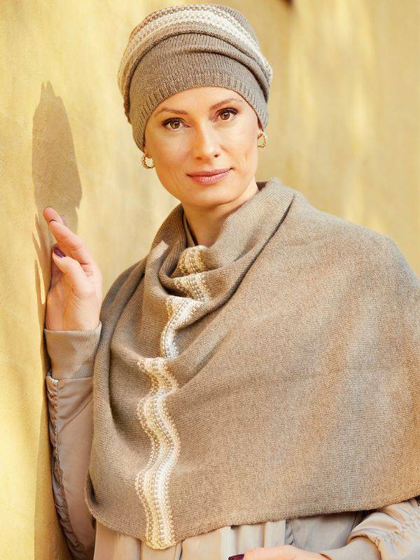 Poncho en laine et cachemire grand format 65×54 cm, ultra doux et chaud, avec ouverture latérale – idéal pour l’hiver et soins