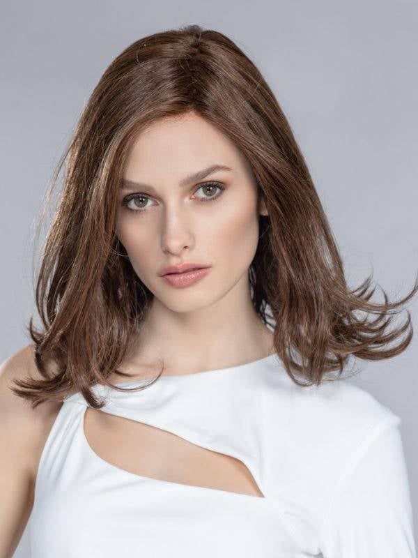 Volumateur Add In Ellen Wille en cheveux naturels Remy Hair, long 30-38 cm, base 7x16 cm, coiffable au lisseur ou boucleur.