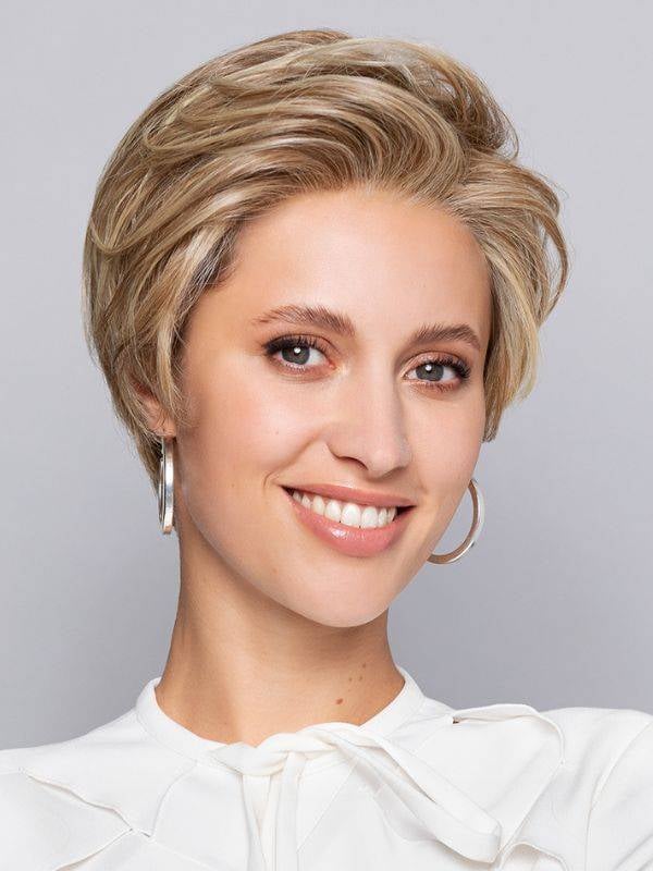 Perruque Nature French Lace Gisela Mayer : coupe courte, volume dessus, lace front invisible, fibre résistante à 150°C