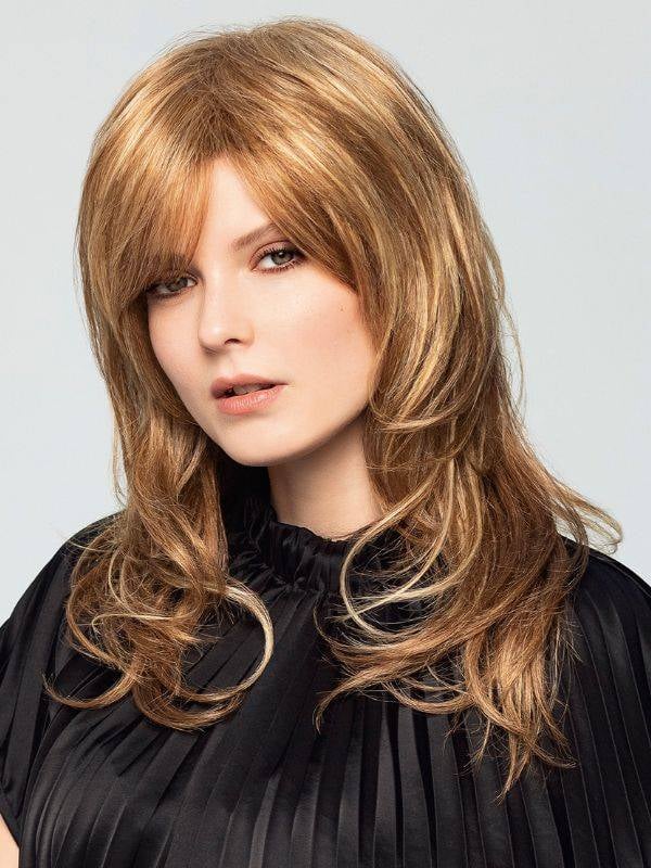 Perruque Duo Selena Lace Part Gisela Mayer : longue, frange dégradée, tulle discret, mélange Remy Hair et fibre thermorésistante
