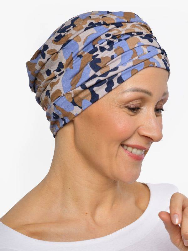 Bonnet chimio Marlene Printed Rosette La Vedette en viscose, sans couture, effet volume, doux pour cuir chevelu sensible