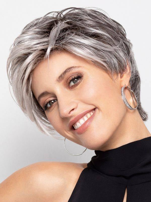 Perruque Sun Lizzy — coupe courte asymétrique, look naturel et séduisant