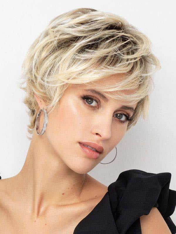 Perruque Sun Play Gisela Mayer : coupe courte sportive, fibre synthétique, rendu naturel et coiffage facile.