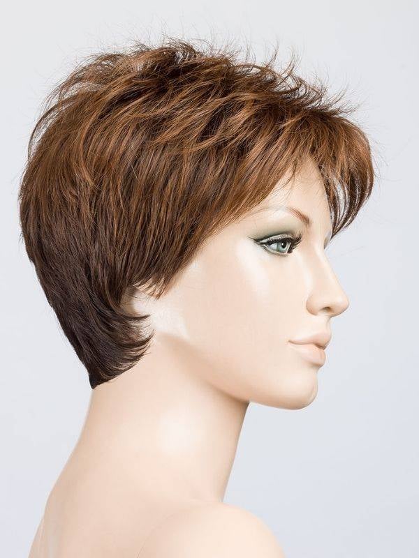 Perruque Bliss Ellen Wille : coupe courte boyish avec frange fine et tulle cinéma, bordure invisible extra longue pour un rendu 