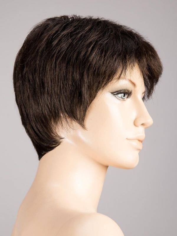 Perruque Cool coupe courte femme avec tulle cinéma invisible et bordure SENSITIVE pour un rendu naturel et confortable