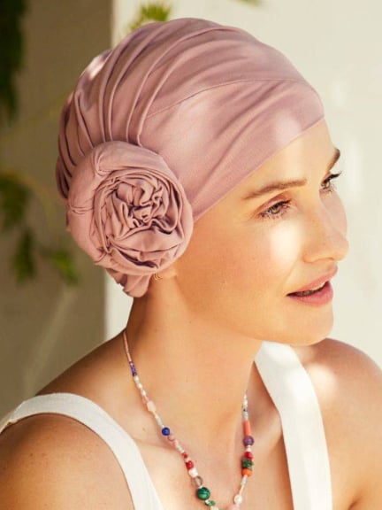 Bonnet Zuri — turban chimio chic en Supima Coton avec chignon pré-noué
