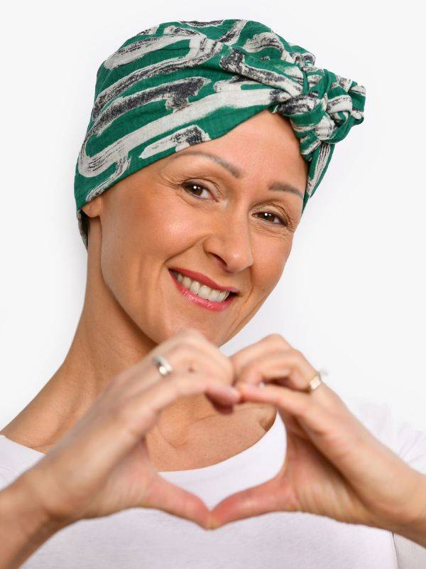 Turban chimio Audrey Rosette La Vedette, foulard réversible en coton-viscose, confortable et respirant, nouage facile dans la nu