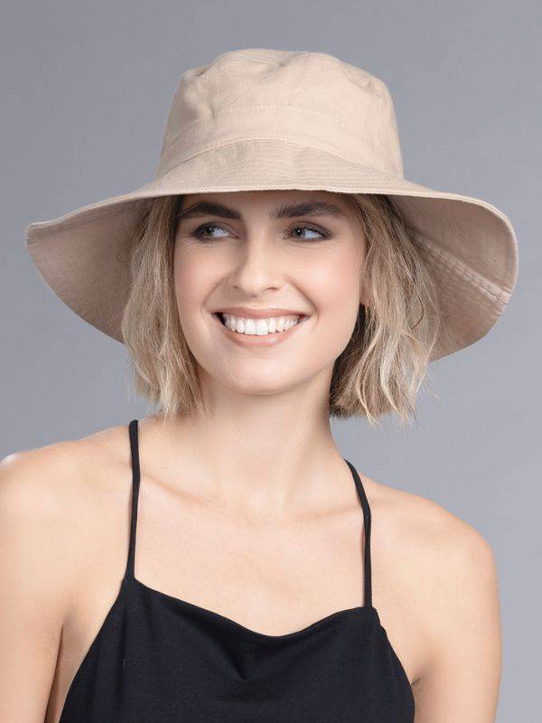 Chapeau Mava à large bord en coton et lin : élégant, confortable, idéal pour protéger du soleil cet été