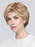 Perruque Alexis Deluxe Ellen Wille : ondulations volumineuses, effet racines foncées, look urbain glamour et confortable.